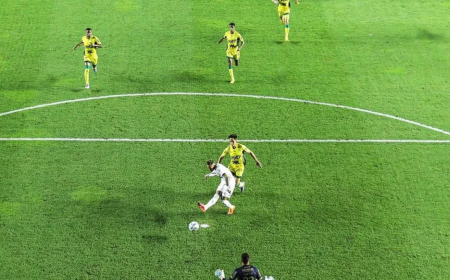 Neymar marca, mas Santos vacila e segue a apenas um ponto do Z-4