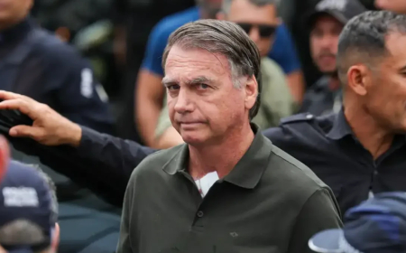 Tentativa de golpe: Bolsonaro começa a cumprir pena na sede da PF