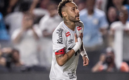 Com gol e assistência de Neymar, Santos vence o Sport e deixa a zona de rebaixamento da Série A
