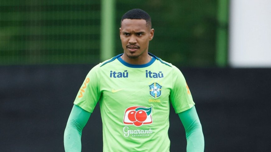 Lesionado, Hugo Souza dá lugar a John na convocação da Seleção Brasileira