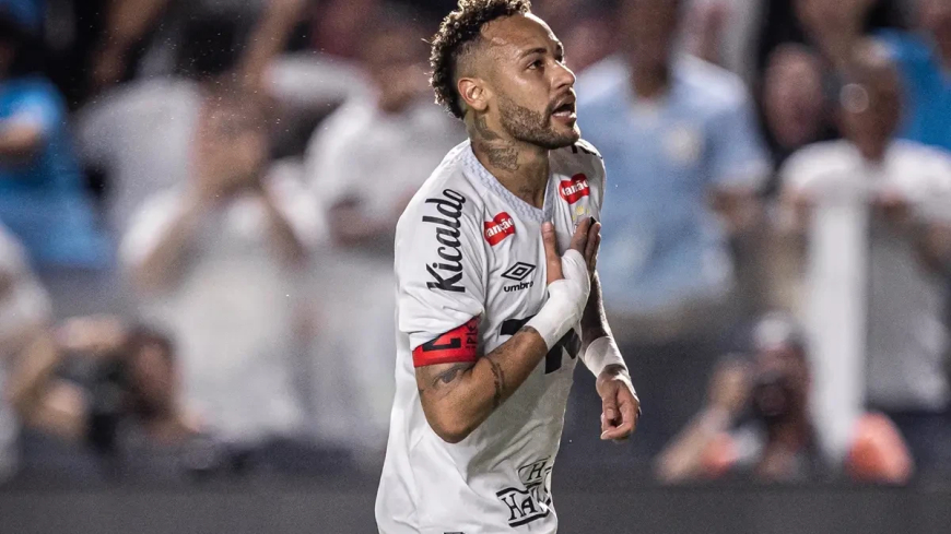Com gol e assistência de Neymar, Santos vence o Sport e deixa a zona de rebaixamento da Série A