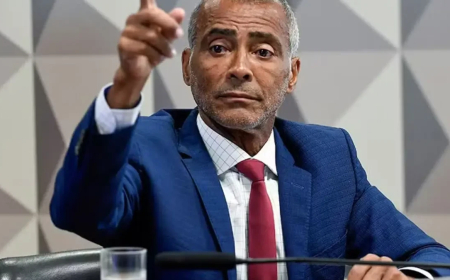 Romário anuncia licença do Senado; veja o motivo