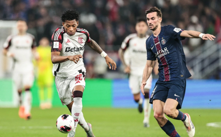 Safonov brilha nos pênaltis, Paris Saint-Germain supera o Flamengo e conquista a Copa Intercontinental