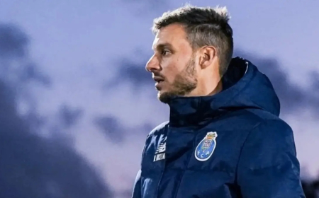 Botafogo anuncia argentino Martín Anselmi, ex-Porto, como novo técnico do time para 2026
