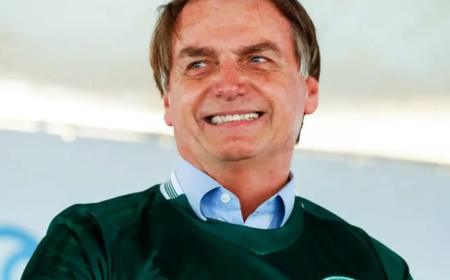 Moraes autoriza cirurgia de Bolsonaro no Natal