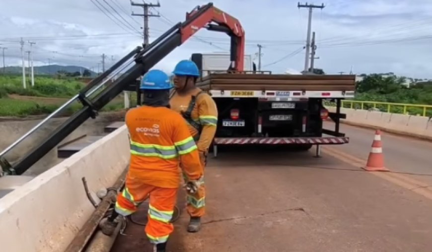 Trânsito fica lento em viaduto entre Rialma e Santa Isabel por obras na passarela