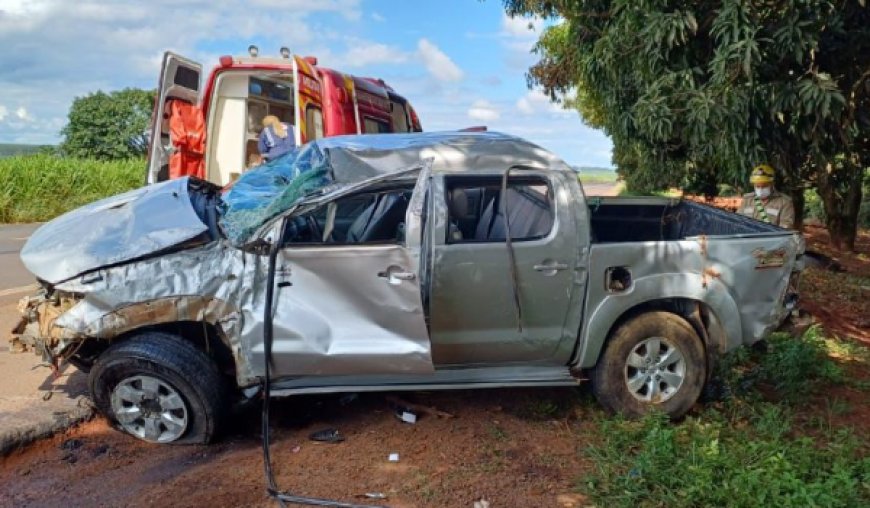 Capotamento na BR-060 deixa um morto e um ferido em Rio Verde