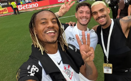 Corinthians vence Flamengo e conquista Supercopa