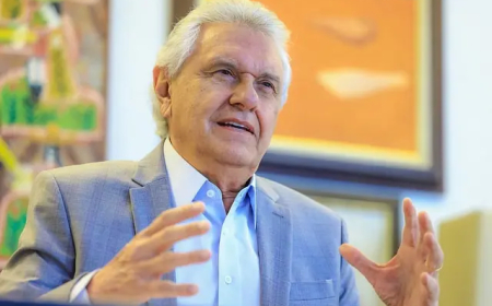 Caiado anuncia reajuste de 5,4% para professores e envia projeto à Assembleia