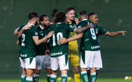 Com dois gols de pênalti e um de Gegê, Goiás vence na estreia da Série B e mantém invencibilidade em 2026