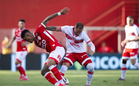 Vila Nova deixa vitória escapar no fim e empata com CRB na estreia pela Série B