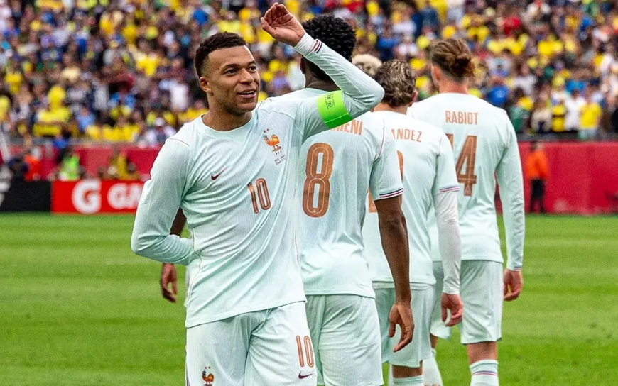 França assume liderança do ranking da Fifa; Brasil cai para sexto lugar