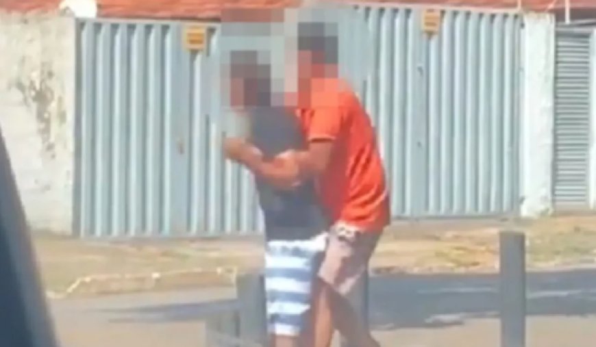 Homem morre esfaqueado ao ameaçar incendiar comércio para matar a mãe, em Trindade