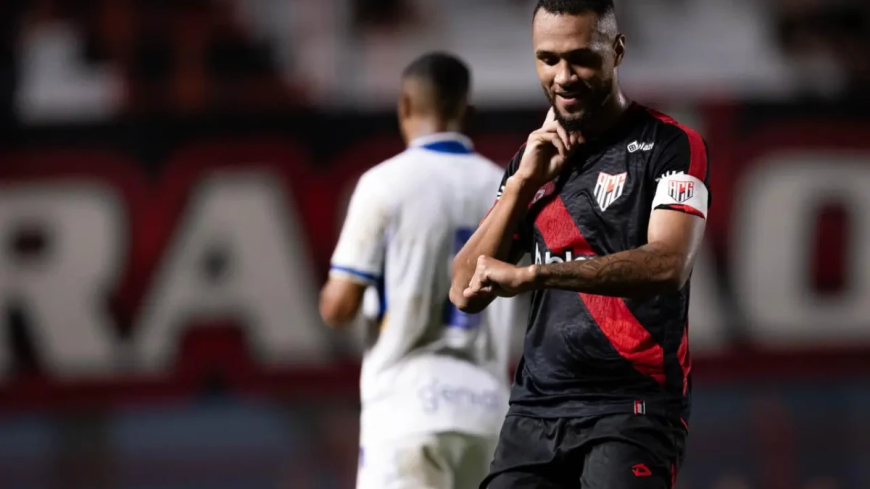 Atlético bate o Avaí no Accioly e deixa zona de rebaixamento da Série B