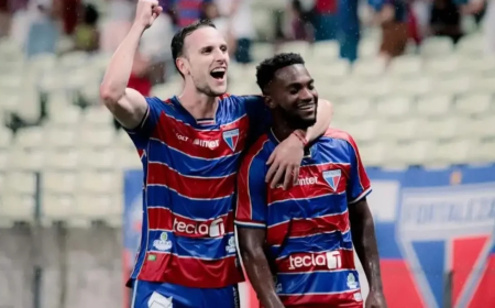 Goiás é goleado pelo Fortaleza, chega a quarta derrota seguida na Série B e entra no Z-4