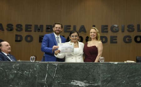 Farmacêutica de Uruana transforma dor em força e recebe homenagem na Alego