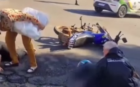 Carro e moto colidem na região central de Ceres nesta terça feira