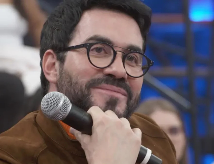 ‘A vida sexual de um padre existe’, diz Padre Fábio de Melo