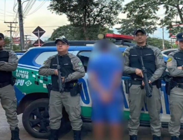 Polícia prende homem com mandado por stalking em Ceres