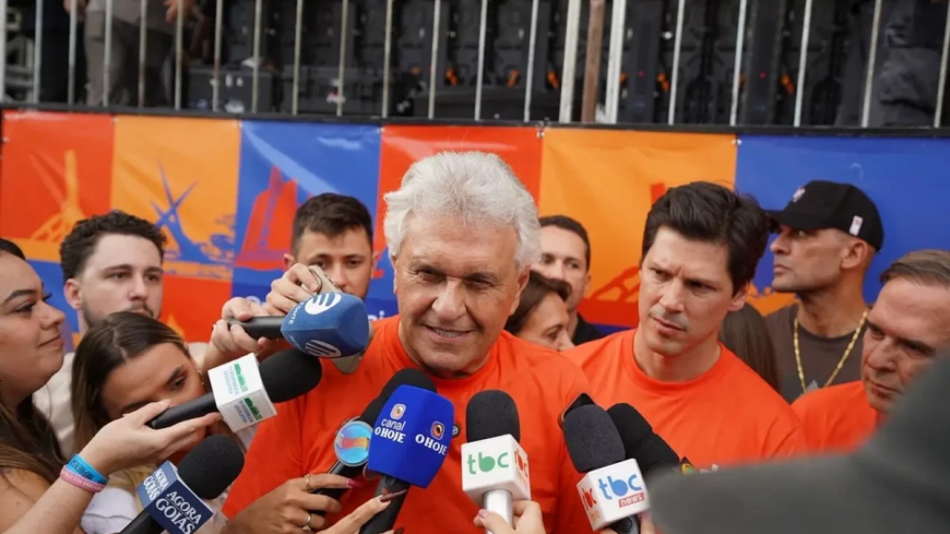 Caiado prevê derrota de Lula em 2026 durante Marcha para Jesus em Goiânia