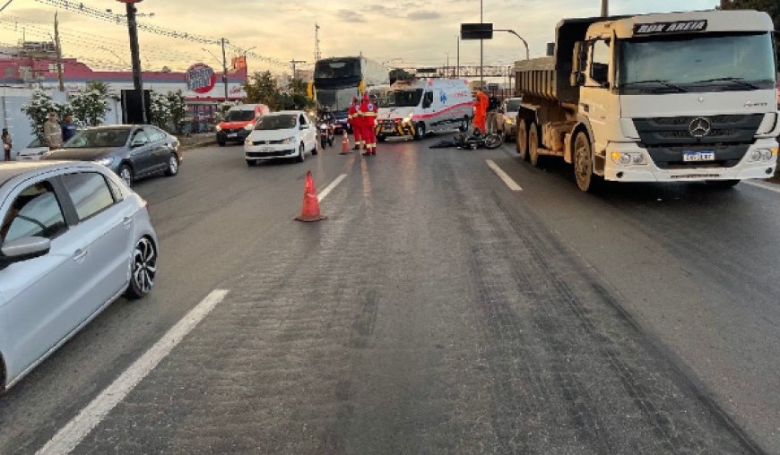 Motociclista morre após acidente e atropelamento na BR-153 em Goiânia