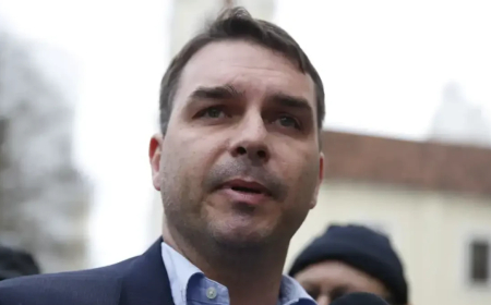 Flávio defende Bolsa Família e isenção do Imposto de Renda para quem ganha até R$ 5 mil