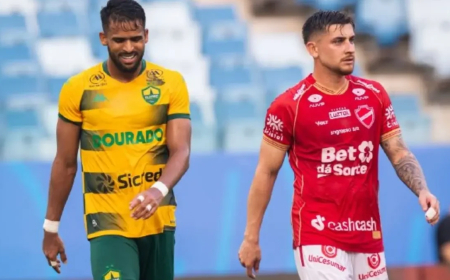 Com gol no apagar das luzes, Vila perde para Cuiabá na Série B