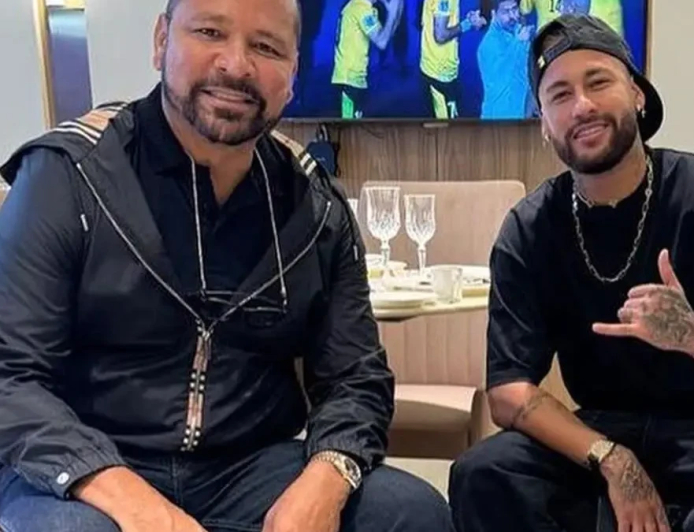Neymar pai aluga mansão de R$ 73 milhões com tema de Star Wars para Copa do Mundo; veja fotos