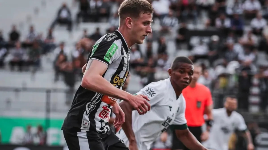 Thiago Rodrigues pega pênalti, mas Goiás cede empate em Minas Gerais