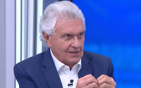 Caiado eleva o tom e acusa Flávio Bolsonaro de ‘conspirar contra a economia do País’