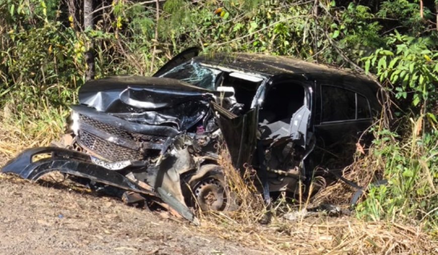 Grave acidente na BR-153 deixa uma pessoa morta e quatro feridas entre Rianápolis e Jaraguá